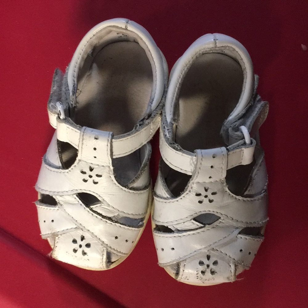 Stride rite srt sandals 4 Wide